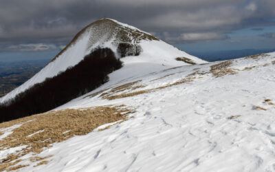 CON LE CIASPOLE SUL PIZZO DI META E SUI PIANI DI RAGNOLO (PARCO DEI SIBILLINI, MARCHE)