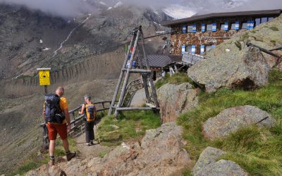 DA MALGA MARE AL RIFUGIO LARCHER E AI LAGHI (PARCO DELLO STELVIO, TRENTINO)