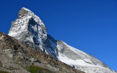 DALLO SCHWARZSEE ALLA SCHÖNBIEL HÜTTE E A ZERMATT (ALPI PENNINE, SVIZZERA)