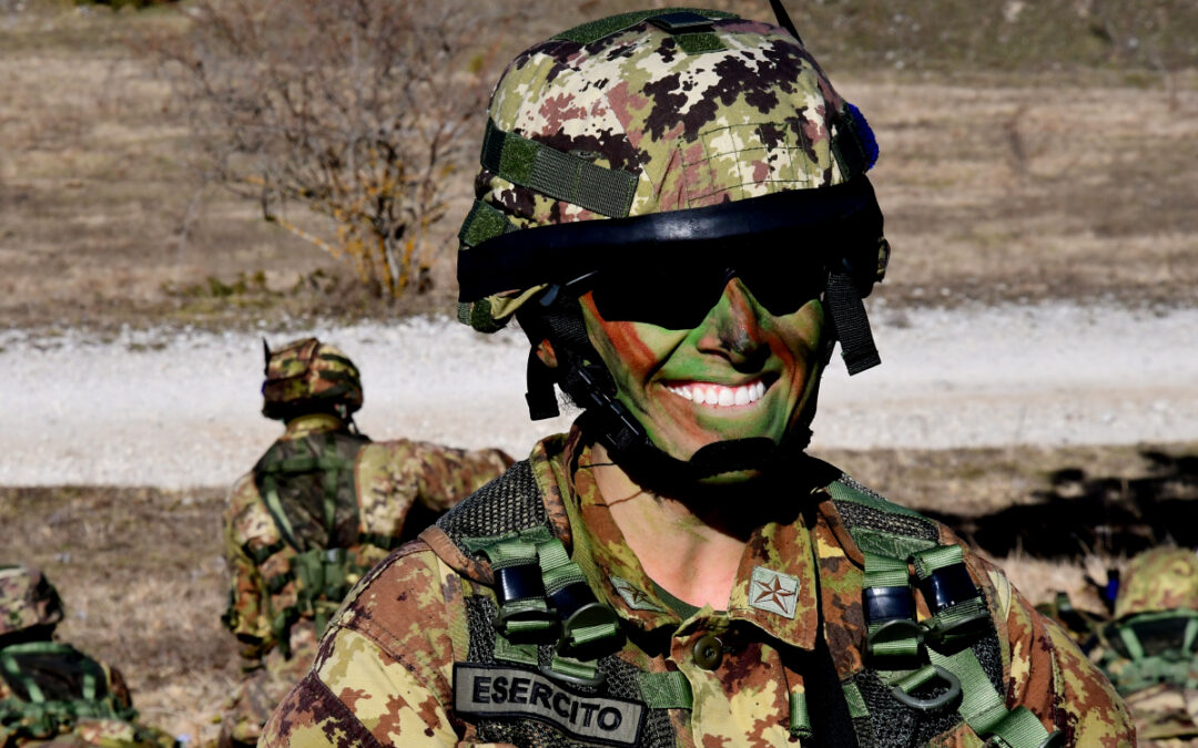 GLI ALPINI (ERA ORA!) INVITANO A RISPETTARE LE DONNE