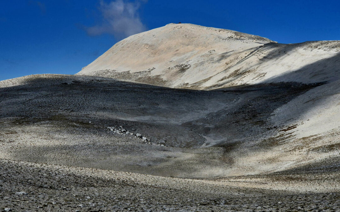 DALLA FONTE DI NUNZIO A FORCHETTA DI MAIELLA, A FEMMINA MORTA E AL MONTE AMARO